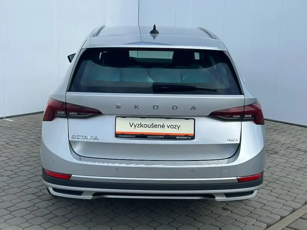 Škoda Octavia Combi Scout 7DSG 4x4 2,0TDI / 110kW