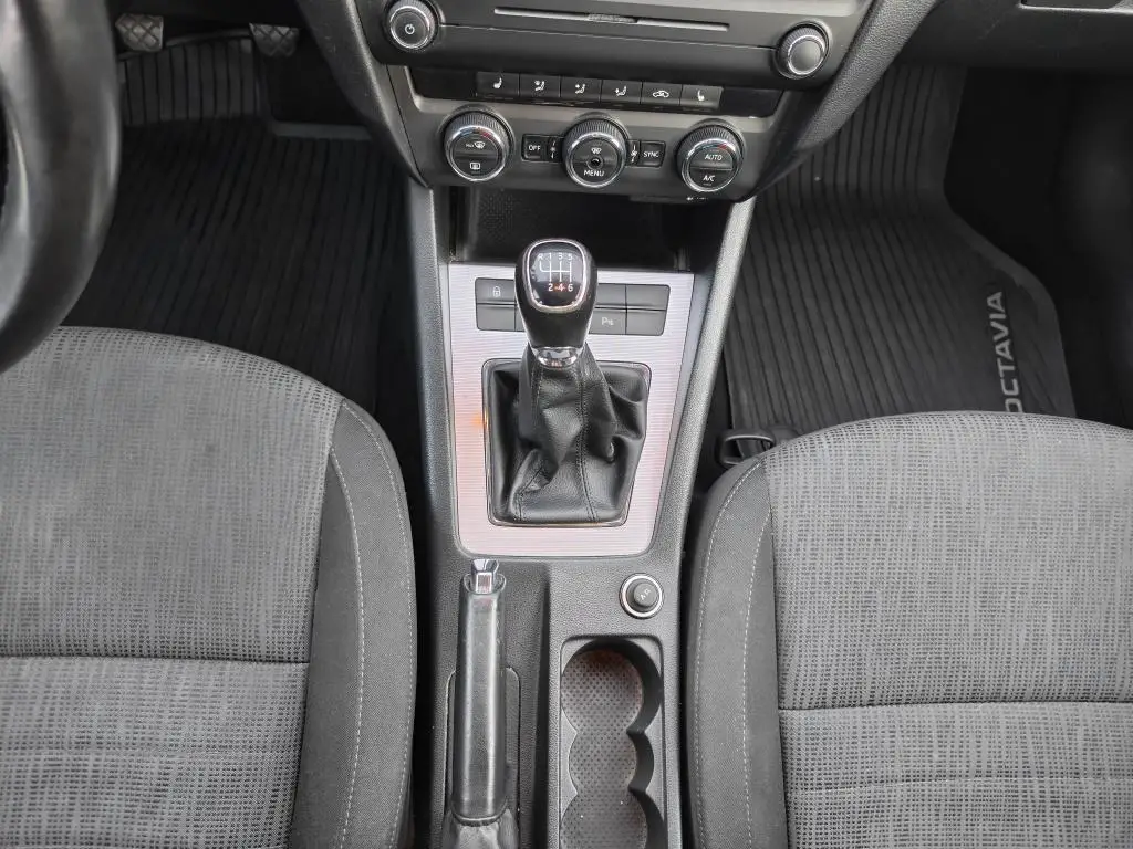 Škoda Octavia Combi Style 6MP  2,0 TDI / 110kW