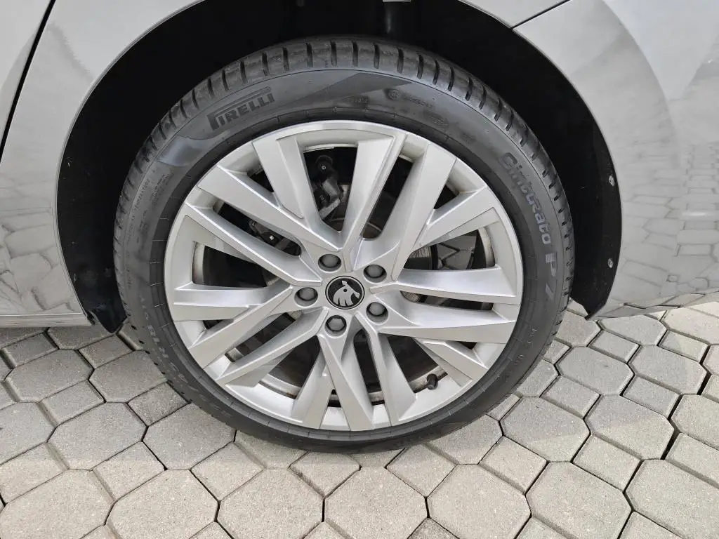 Škoda Octavia Exclusive Selection  7DSG m-HEV 1,5TSI / 110kW