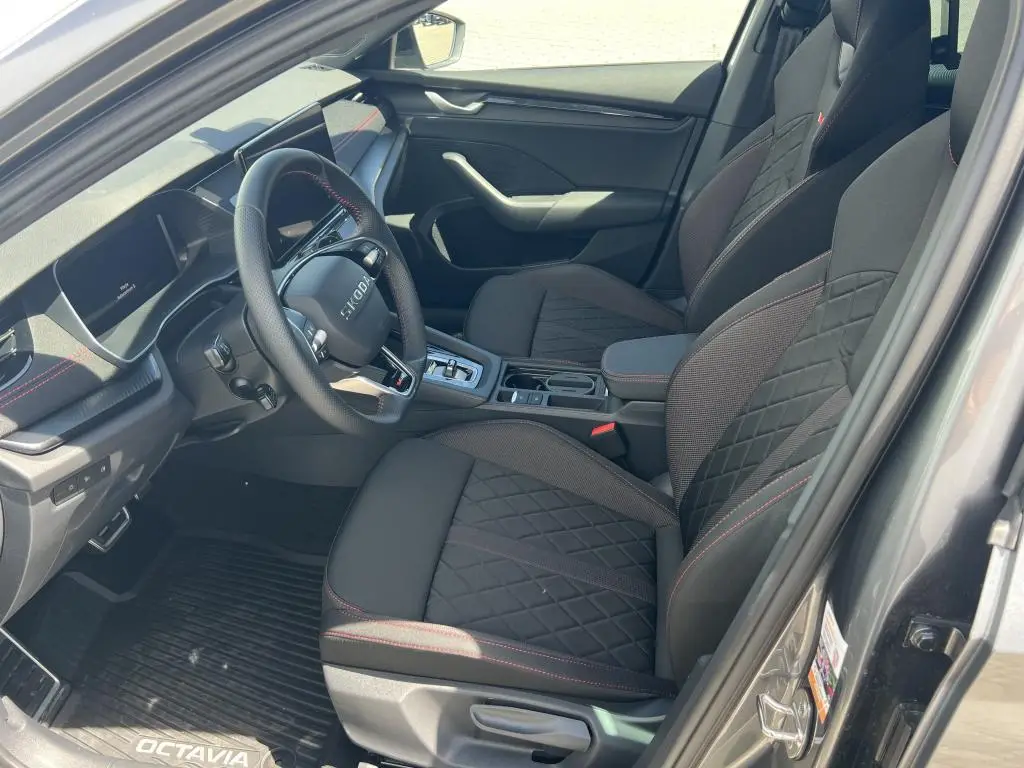 Škoda Octavia Octavia RS 7DSG 2,0TDI  / 195kW