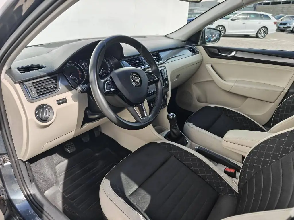 Škoda Rapid Rapid 1,0 TSI 81 kW Style 6MP 1,0 TSI / 81kW