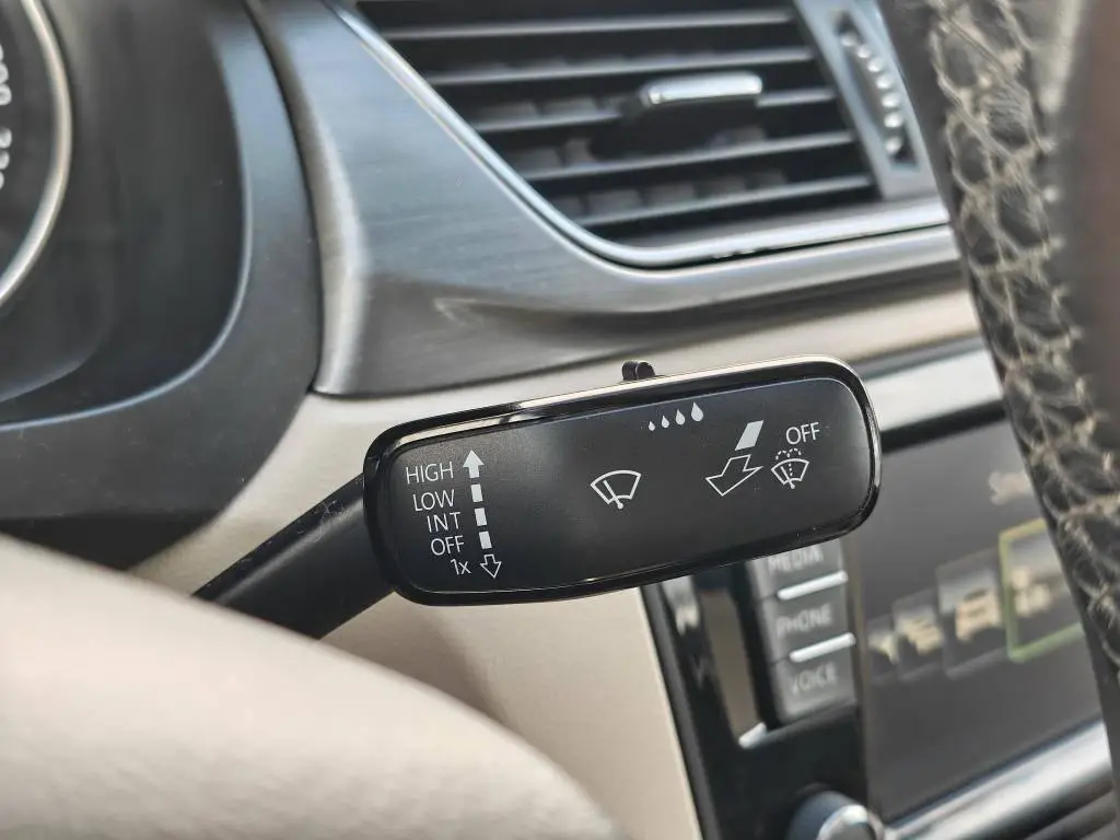 Škoda Rapid Rapid 1,0 TSI 81 kW Style 6MP 1,0 TSI / 81kW