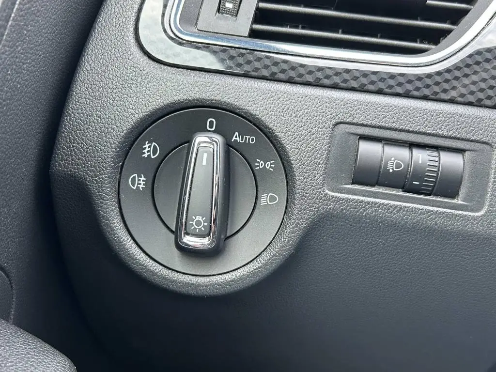 Škoda Rapid Spaceback Monte Carlo 1,0TSI / 81kW