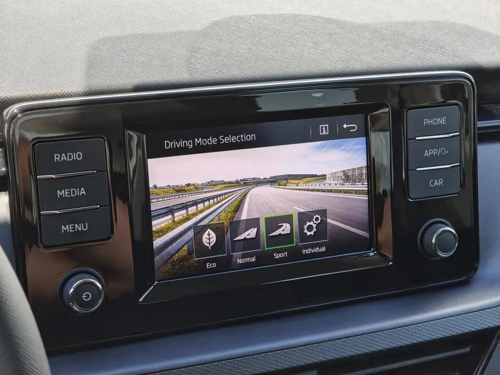 Škoda Scala FRESH 6MP 1,0TSI / 81kW