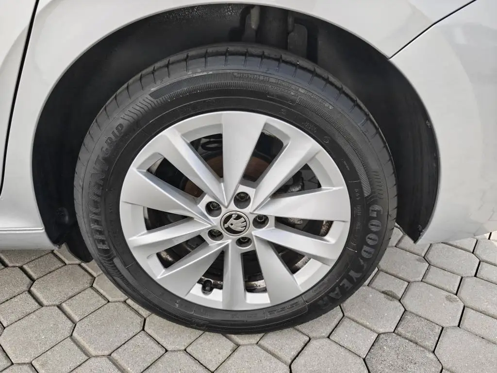 Škoda Scala Top Selection 6MP 1,0TSI / 85kW