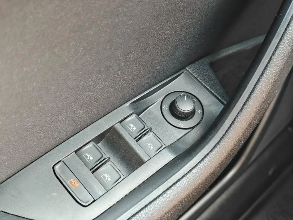 Škoda Superb Ambition 7DSG 2,0TDI / 110kW