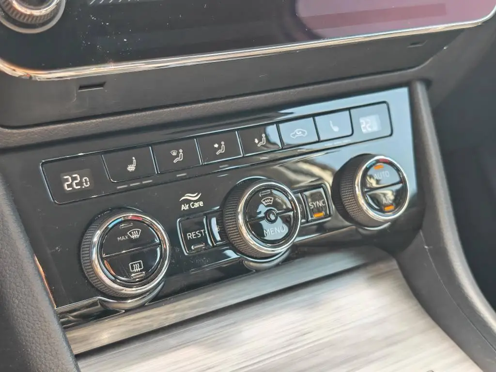 Škoda Superb Ambition 7DSG 2,0TDI / 110kW