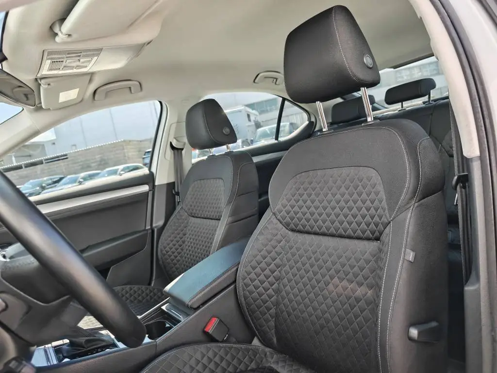 Škoda Superb Ambition 7DSG 2,0TDI / 110kW
