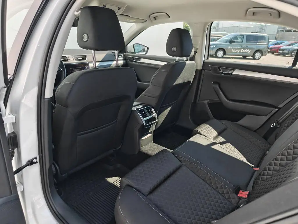 Škoda Superb Ambition 7DSG 2,0TDI / 110kW