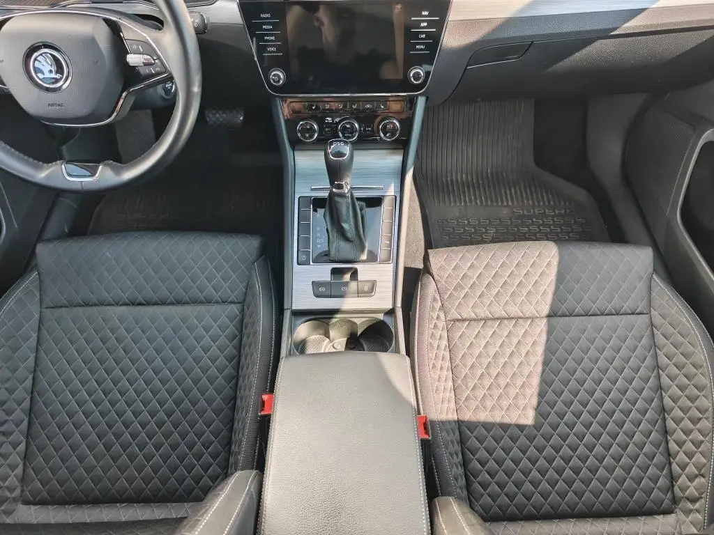 Škoda Superb Ambition 7DSG 2,0TDI / 110kW