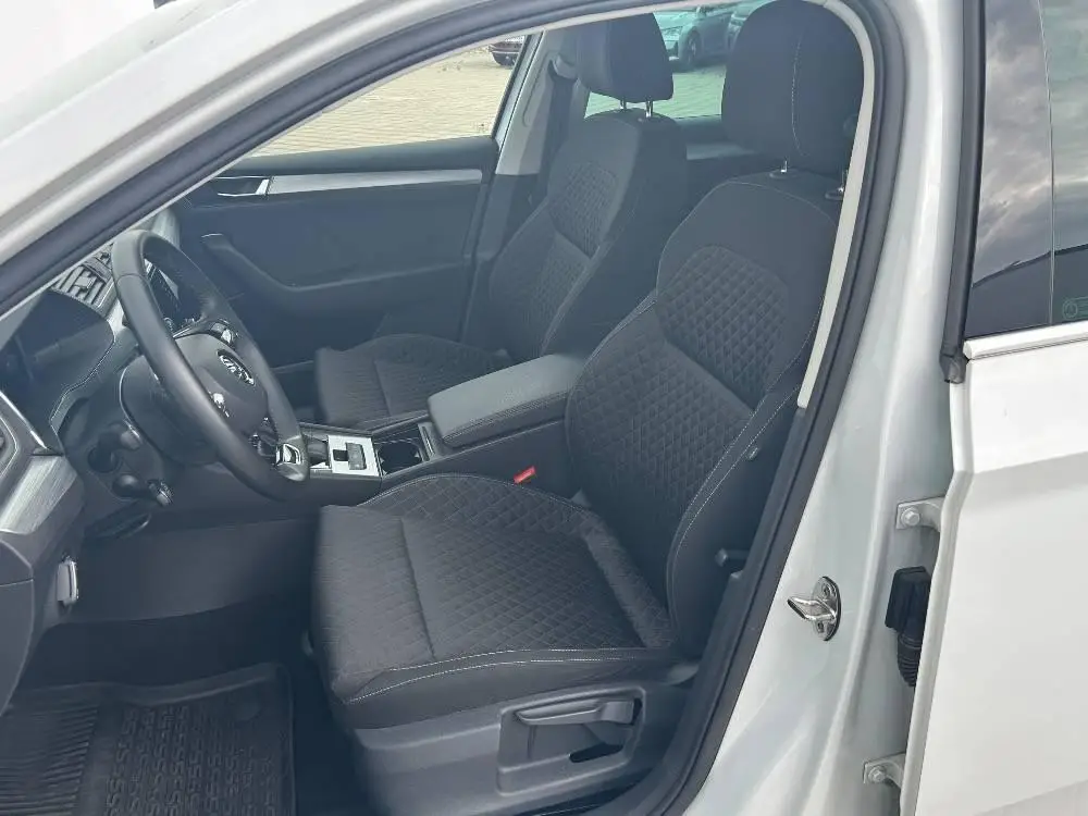 Škoda Superb Combi Ambition 7DSG 2,0TDI / 110kW