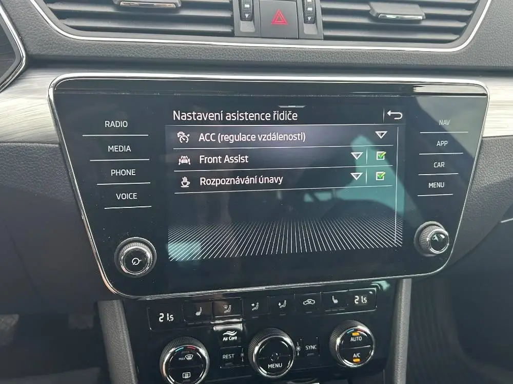 Škoda Superb Combi Ambition 7DSG 2,0TDI / 110kW