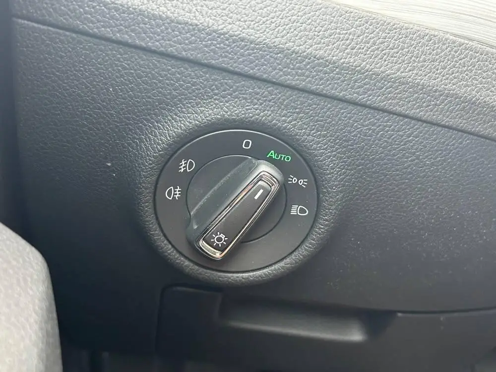 Škoda Superb Combi Ambition 7DSG 2,0TDI / 110kW