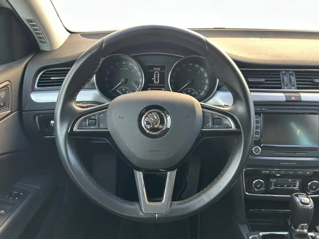 Škoda Superb Combi Elegance 4x4 DSG 2,0TDI / 125kW