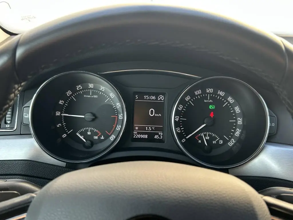 Škoda Superb Combi Elegance 4x4 DSG 2,0TDI / 125kW