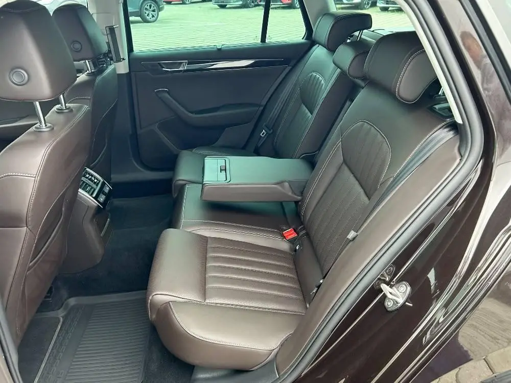 Škoda Superb Combi L&K 4x4 7DSG 2,0TDI / 147kW