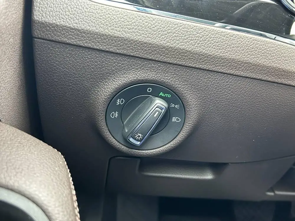 Škoda Superb Combi L&K 4x4 7DSG 2,0TDI / 147kW