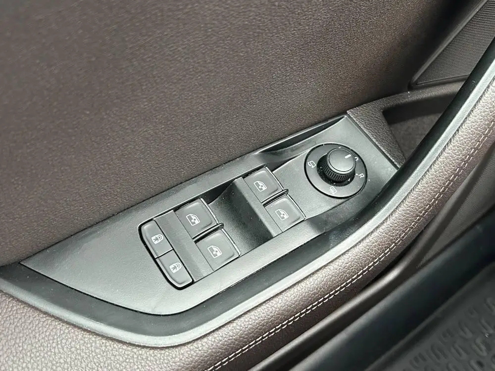 Škoda Superb Combi L&K 4x4 7DSG 2,0TDI / 147kW
