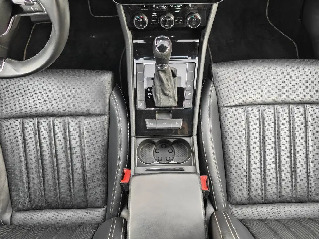 Škoda Superb Combi L&K 7DSG 1,5TSI / 110kW