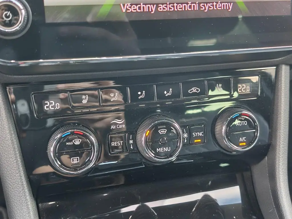 Škoda Superb Combi L&K 7DSG 1,5TSI / 110kW