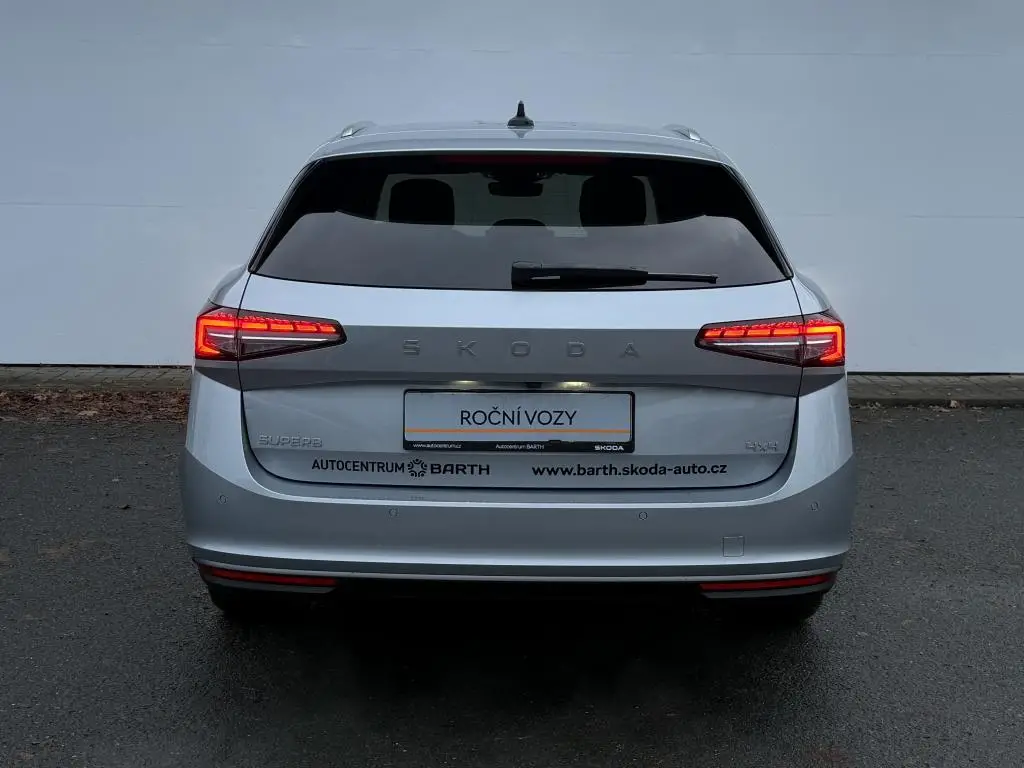 Škoda Superb Combi L&K 7DSG 2,0 TDI / 142kW