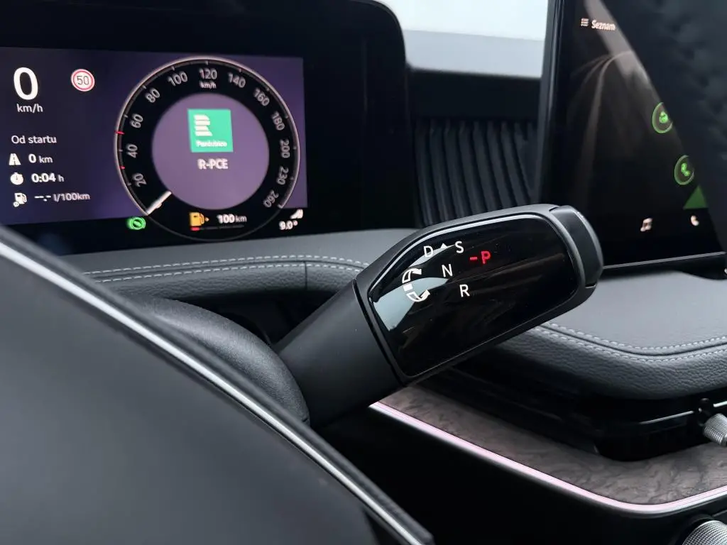 Škoda Superb Combi L&K 7DSG 2,0 TDI / 142kW