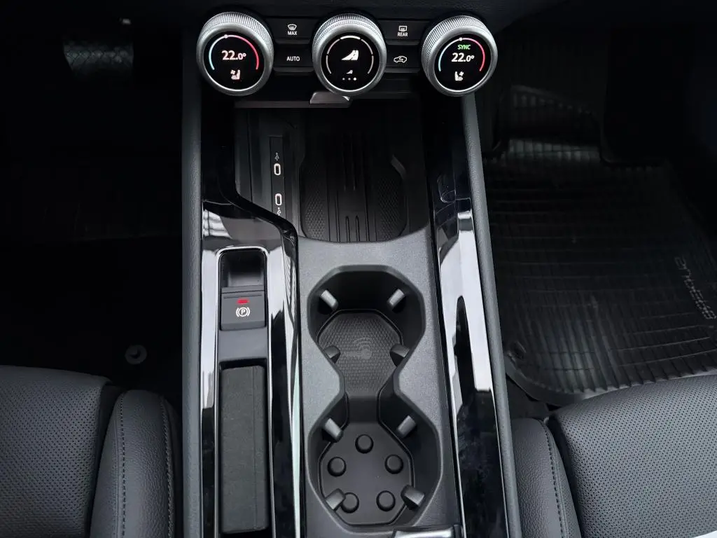 Škoda Superb Combi L&K 7DSG 2,0 TDI / 142kW