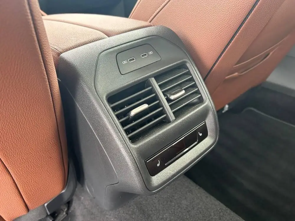 Škoda Superb Combi L&K 7DSG 2,0TDI / 110kW