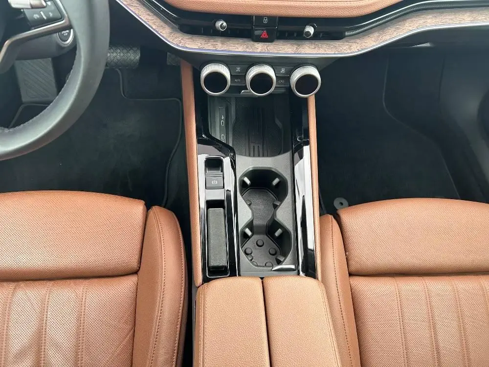 Škoda Superb Combi L&K 7DSG 2,0TDI / 110kW
