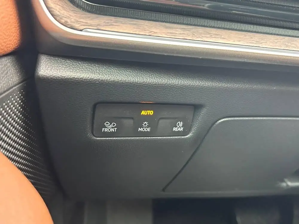 Škoda Superb Combi L&K 7DSG 2,0TDI / 110kW