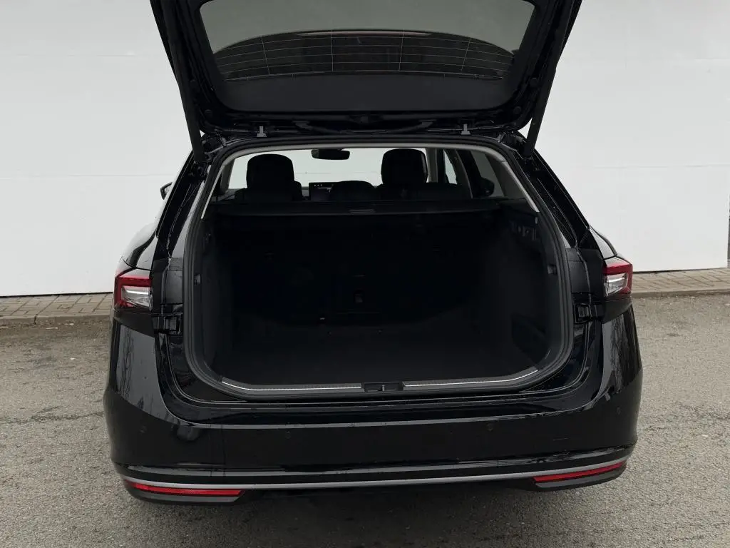 Škoda Superb Combi L&K 7DSG 2,0TDI / 110kW
