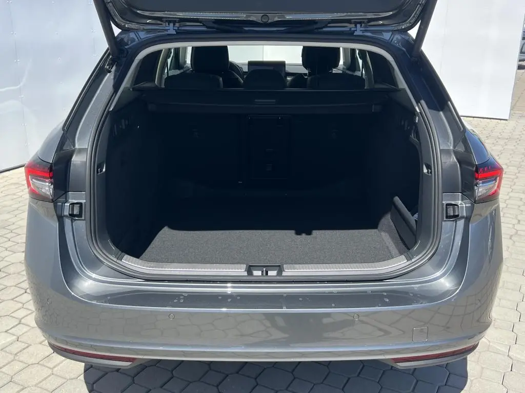 Škoda Superb Combi L&K 7DSG 2,0TDI / 110kW