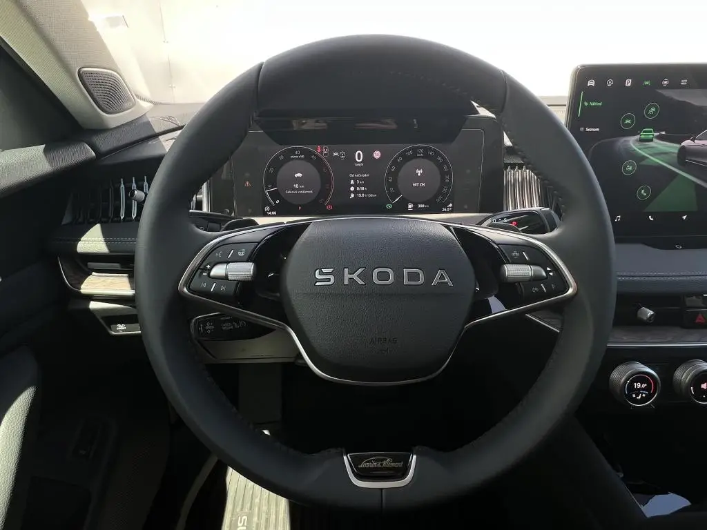 Škoda Superb Combi L&K 7DSG 2,0TDI / 110kW