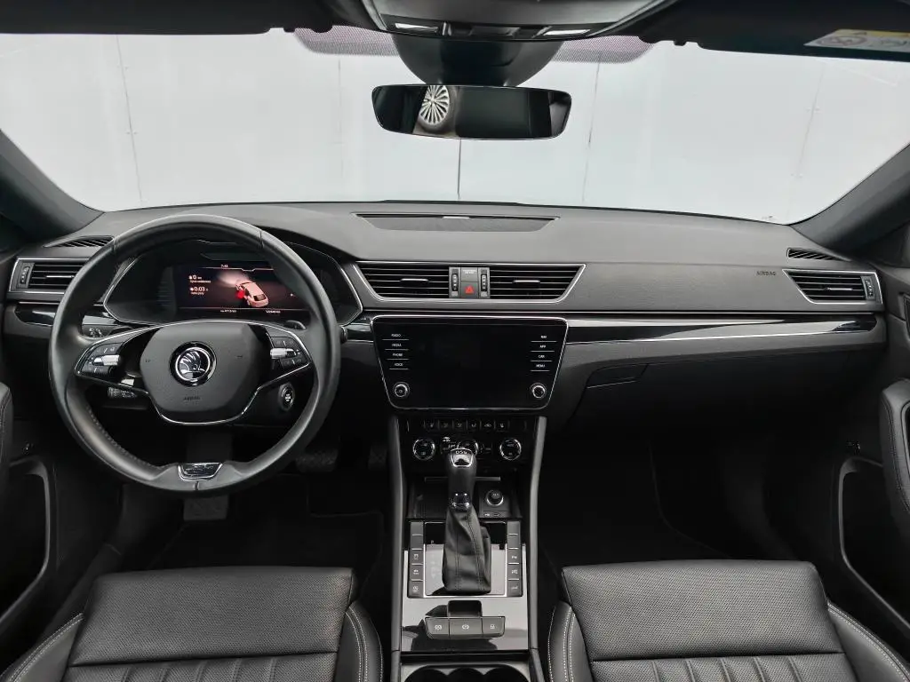 Škoda Superb Combi L&K 7DSG 2,0TDI / 147kW