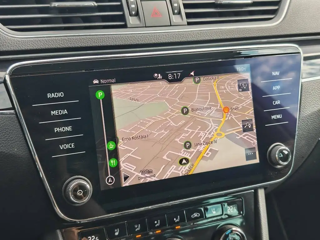 Škoda Superb Combi L&K 7DSG 2,0TDI / 147kW