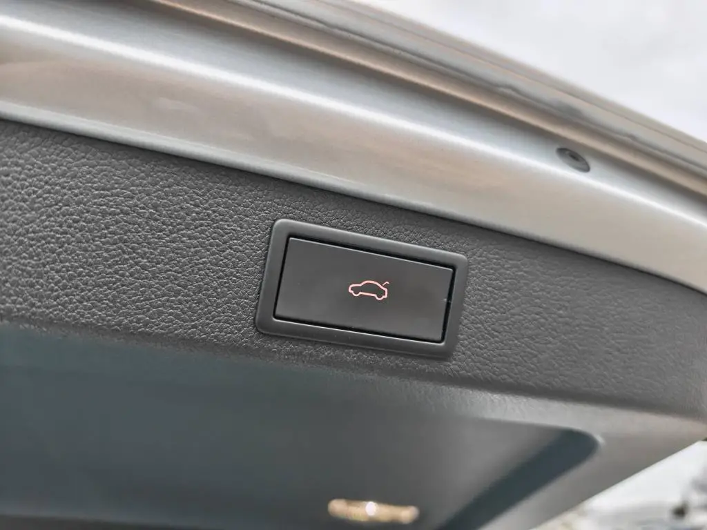 Škoda Superb Combi L&K 7DSG 2,0TDI / 147kW