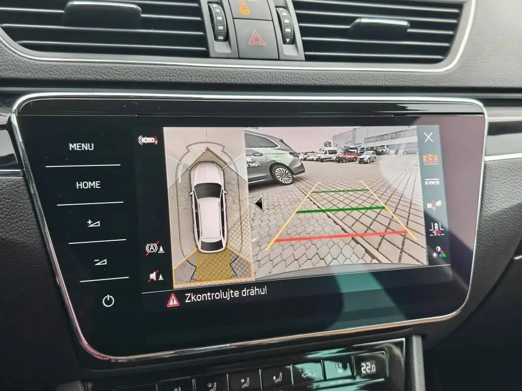 Škoda Superb Combi L&K 7DSG 2,0TSI / 140kW
