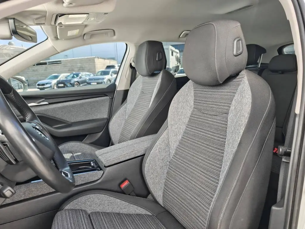 Škoda Superb Combi Selection 7DSG 2,0TDI / 110kW