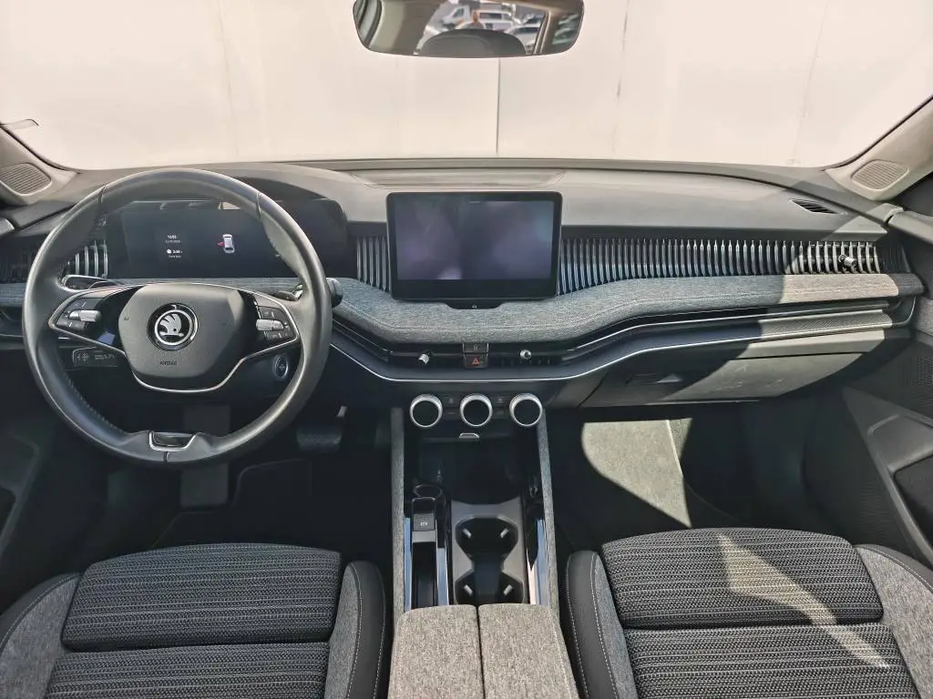 Škoda Superb Combi Selection 7DSG 2,0TDI / 110kW