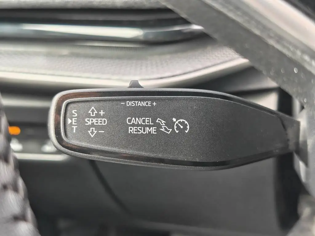 Škoda Superb Combi Selection 7DSG 2,0TDI / 110kW