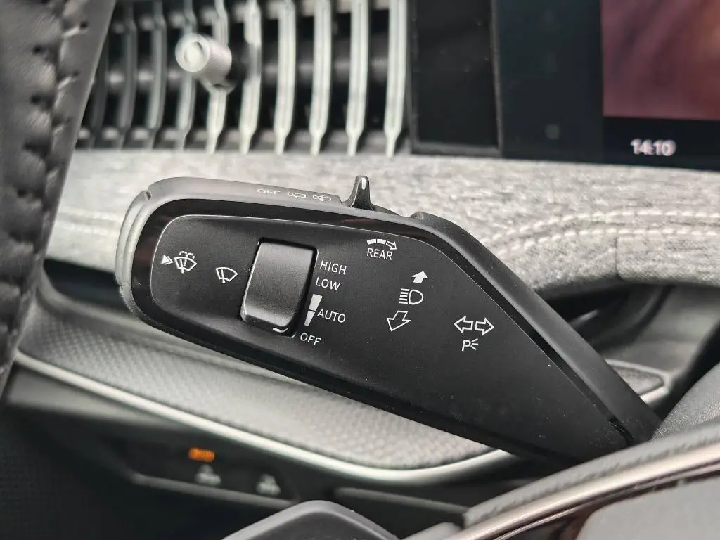 Škoda Superb Combi Selection 7DSG 2,0TDI / 110kW