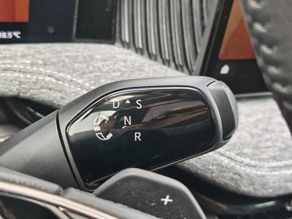 Škoda Superb Combi Selection 7DSG 2,0TDI / 110kW