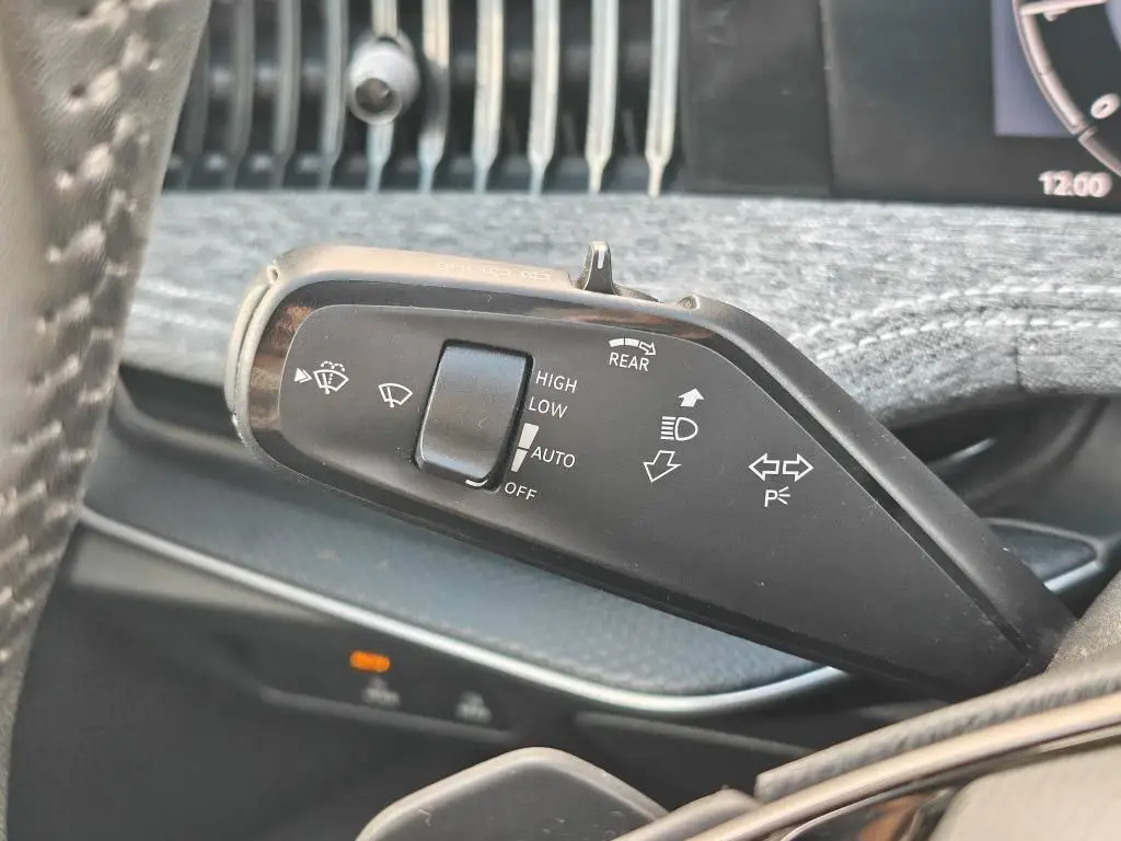 Škoda Superb Combi Selection 7DSG 2,0TDI / 110kW