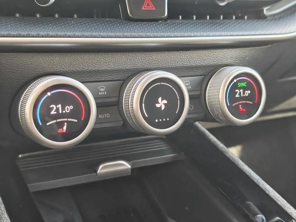 Škoda Superb Combi Selection 7DSG 2,0TDI / 110kW