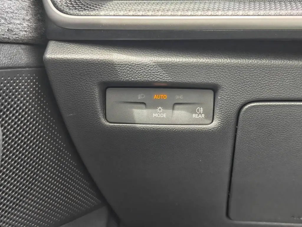 Škoda Superb Combi Selection 7DSG 2,0TDI / 110kW