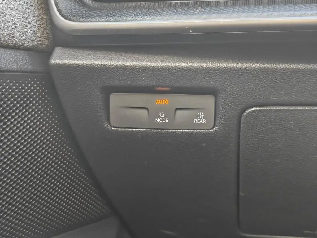 Škoda Superb Combi Selection 7DSG 2,0TDI / 110kW
