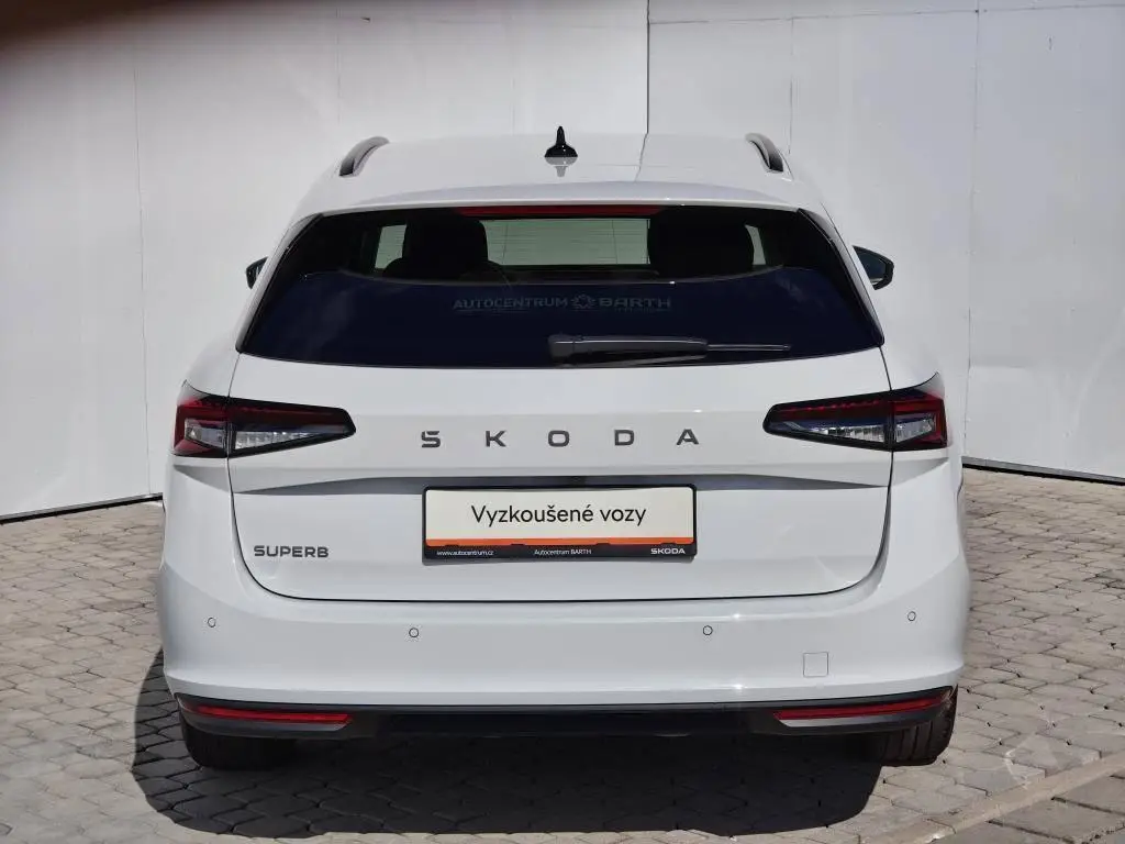 Škoda Superb Combi Selection 7DSG 2,0TDI / 110kW