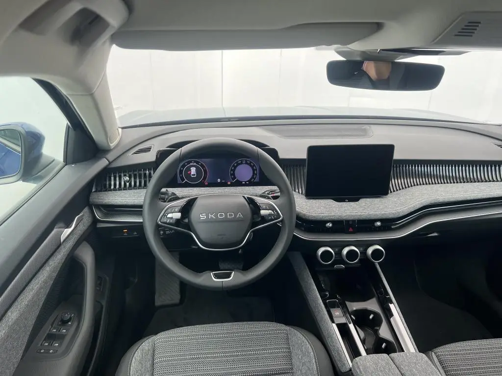 Škoda Superb Combi Selection 7DSG 2,0TDI / 110kW