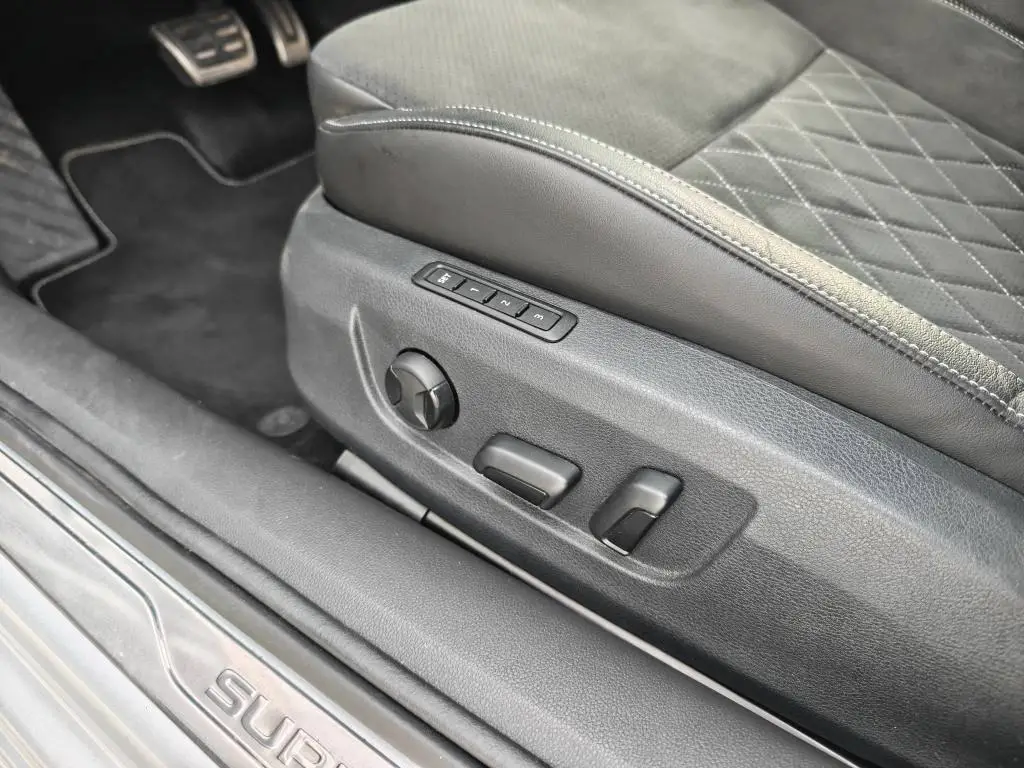 Škoda Superb Combi SportLine 7DSG 2,0TDI / 147kW