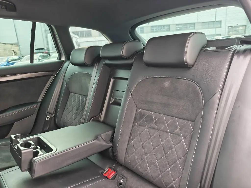 Škoda Superb Combi SportLine 7DSG 2,0TDI / 147kW